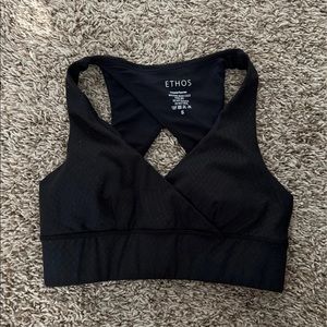 Ethos crossover sports bra